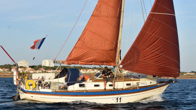Students at the Eric Tabarly School in Les Sables d'Olonne helped prepare the boat for the race. Credit: B. Gergaud
