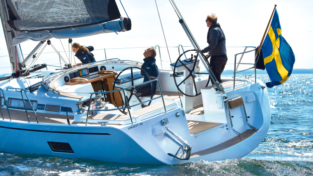 While there’s space for a removable table, the cockpit feels secure and is narrow enough for easy bracing.