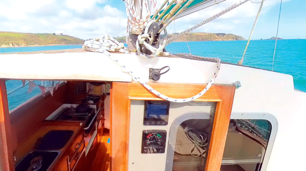 Checking SOG with the boat sailing well.