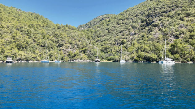 Looking back at the anchorage in Tomb Bay